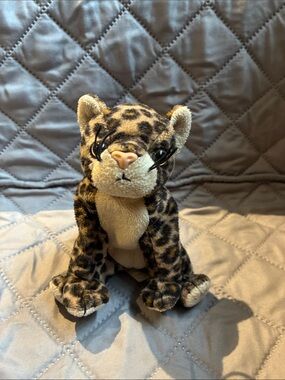 2000 Sneaky the Leopard Beanie Baby